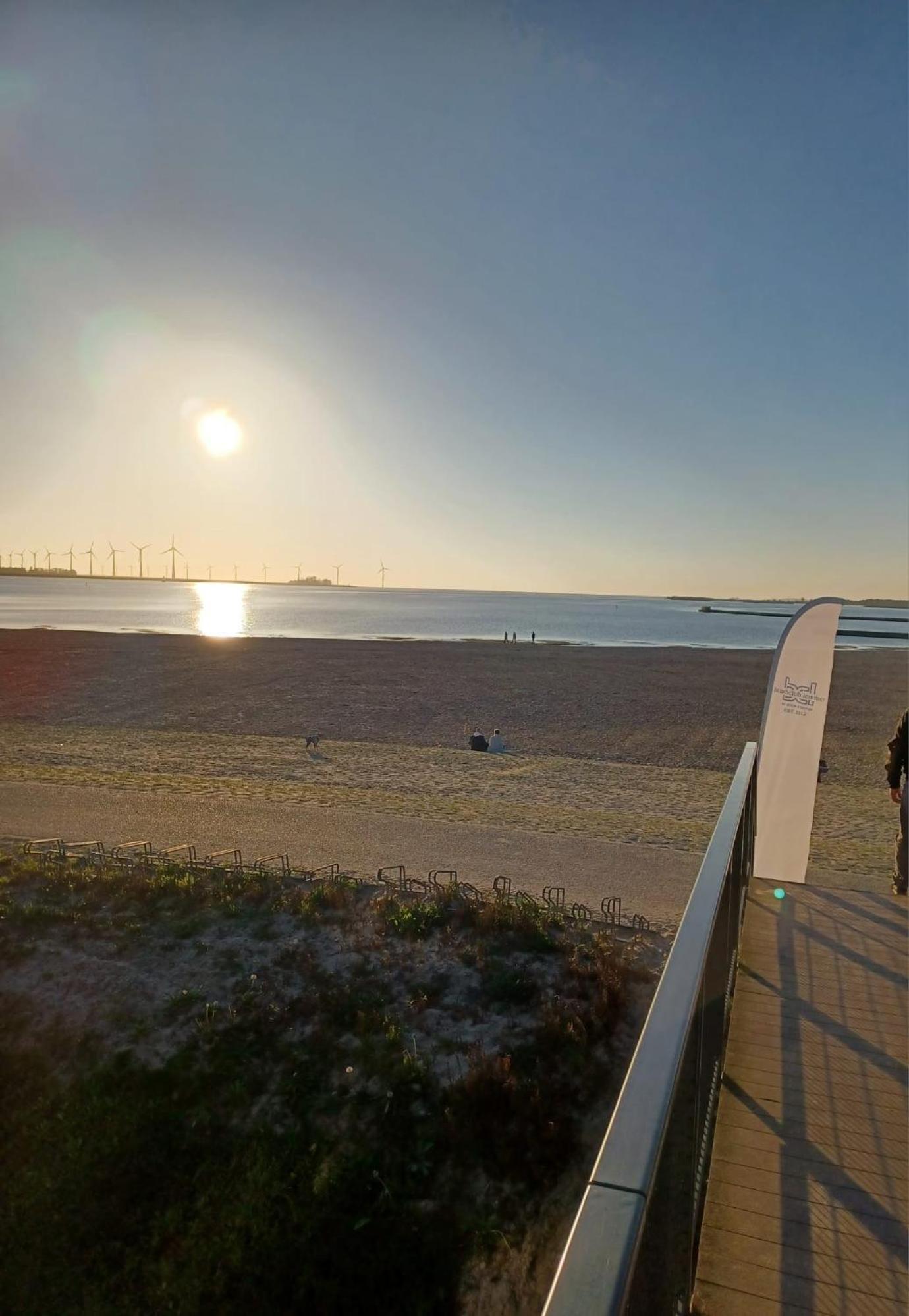 Bungalow Kleine Deichperle, Strand Und Deich In Unmittelbarer Naehe! Lemmer Kültér fotó